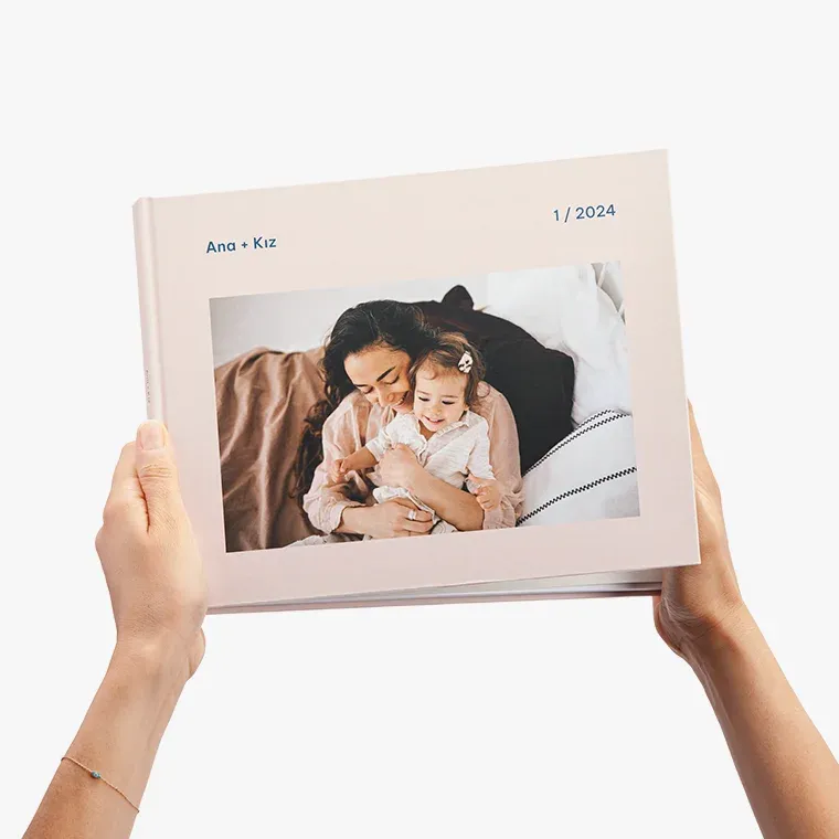 Anneye En Anlamlı Hediye Anı Fotokitabı - Mome